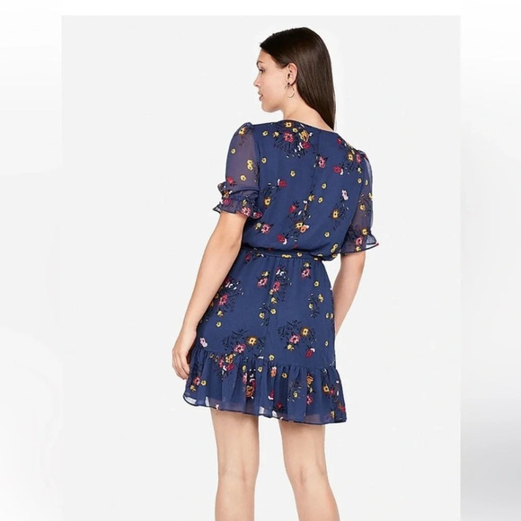 Express Floral Navy Blue Ruffle Dress Size XS EUC Tie Front - Picture 4 of 6